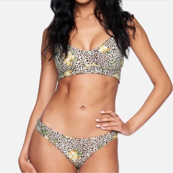 Hurley NWT Jungle Cat Bikini - Size XL - Picture 5 of 15